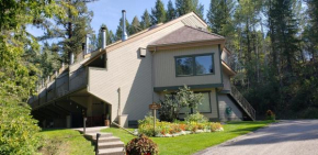 Fall Price Drop on Now! Daily! Monthly! - Akiskinook Waterfront Resort -1 Br Condo - Sleeps 5! Beach, Tennis, Squash, Pickle Ball, Marina,Radium Hot Spring Passes! Pet Friendly!